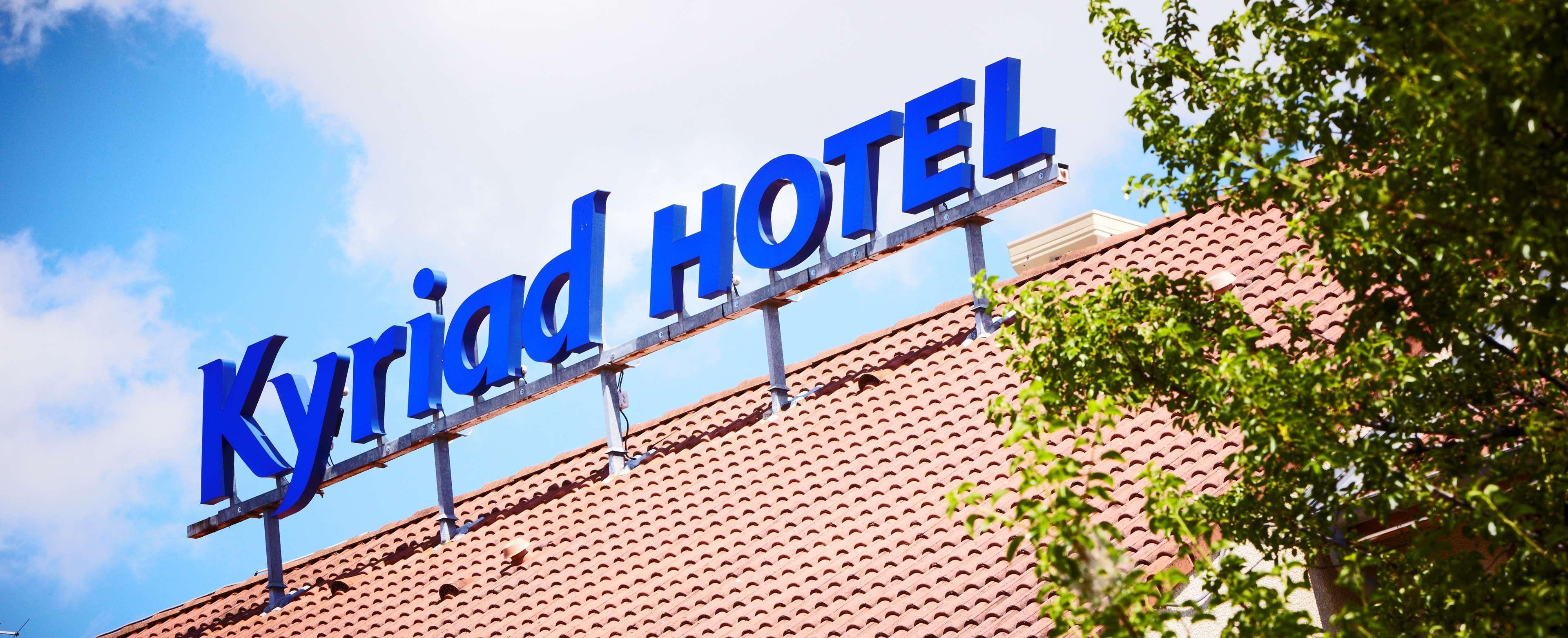 Kyriad Sadurengas Hotel Tanah Grogot Eksteriør bilde