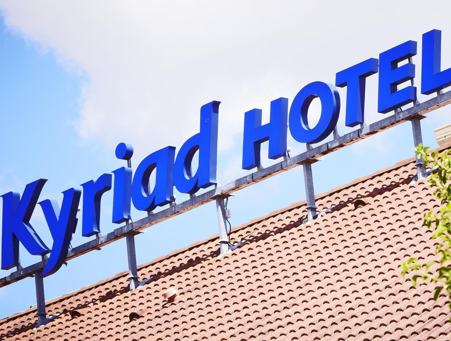 Kyriad Sadurengas Hotel Tanah Grogot Eksteriør bilde
